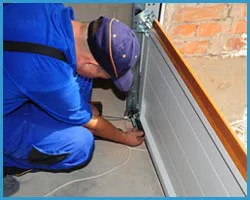 United Garage Door San Antonio, TX 210-245-5752 United Garage Door San Antonio, TX 210-245-5752 - sidebar-door-maintaince-15-05m